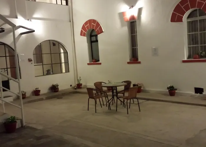 Hotel cerca del colegio: Heritage Inn